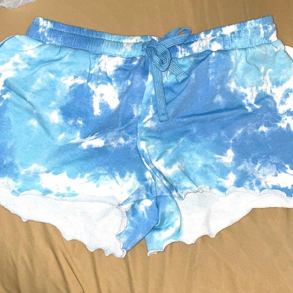 NWT blue tye die draw string shorts.